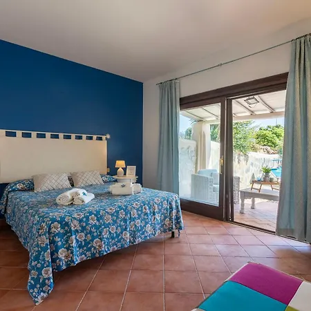 Bianco & Blu - Piscina Privata Villa