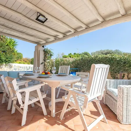 Bianco & Blu - Piscina Privata Stintino